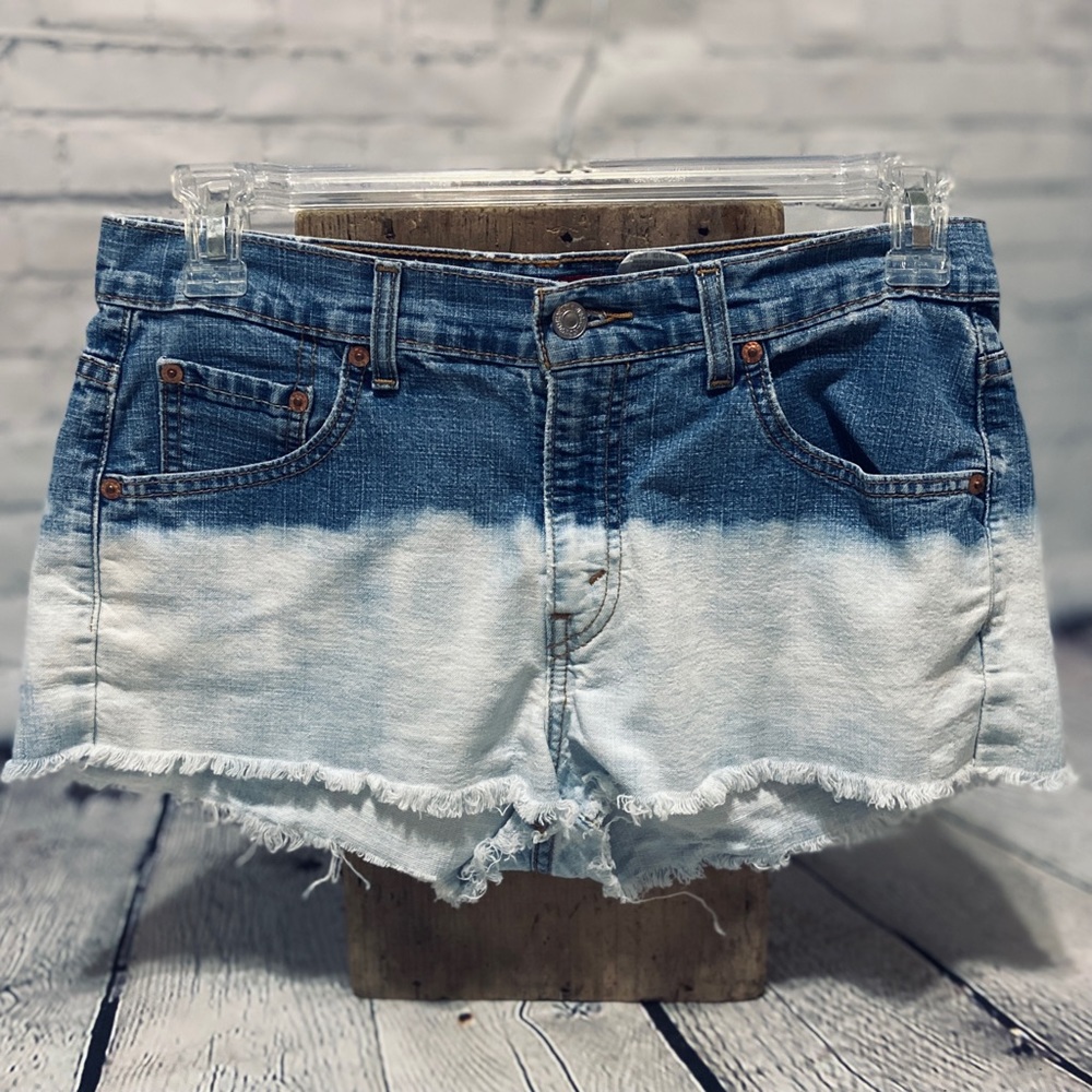 Revamped Vintage Levi’s 505 Cutoffs SZ 10
